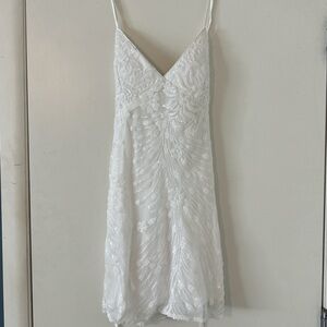 Lulu’s White Lace Dress